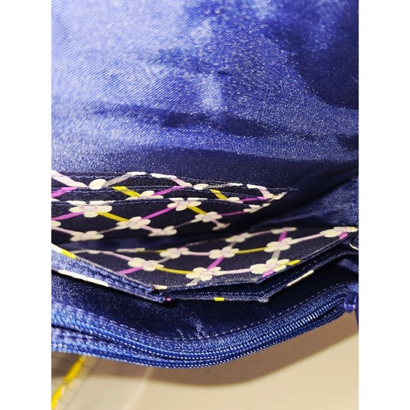 Vera Bradley Quilted Blue Wristlet Clutch Purse Snap Closure Interior Zip Pocket - Picture 6 of 7